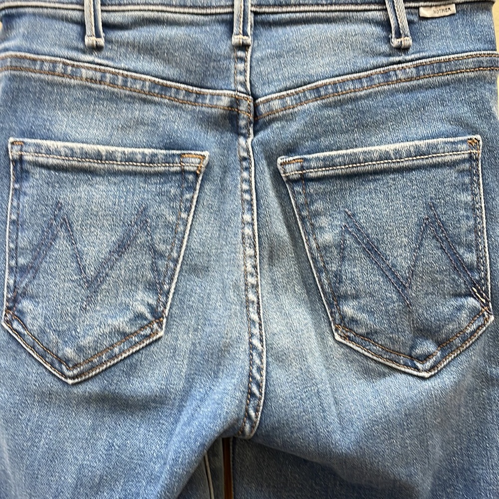 New MOTHER The Hustler High-Rise Ankle Fray Jeans in Layover!!🔥🔥🔥 - Picture 13 of 16